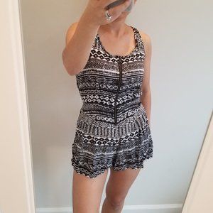 Forever 21 Romper Front Zip Black White Size S/P